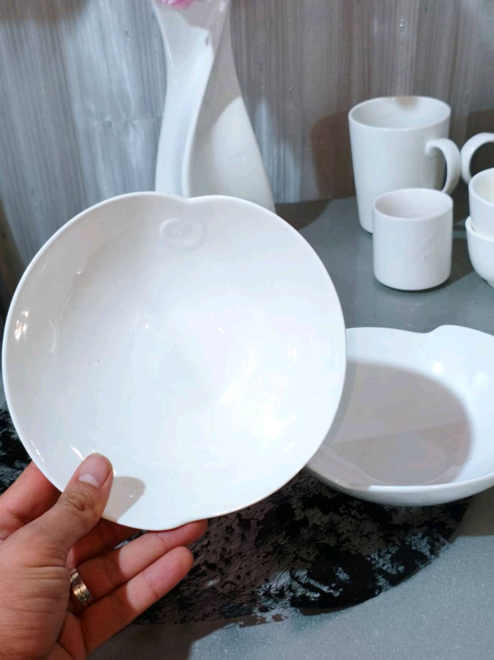 مكاني ناصرية قضاء الجبايش كل البضاعة جديدة و غير مستخدمة تواصل خاص وانه خادم ***********