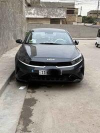 فورتي 24وارد أمريكي السيارة خير من الله دخول جديد  محرك 2000 دوش  لون ...