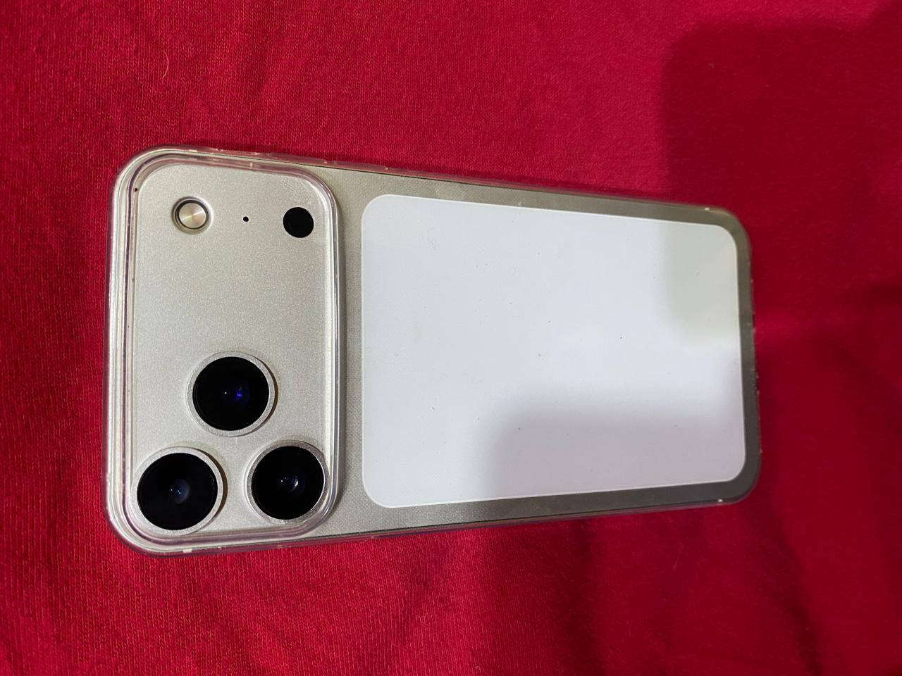 السلام عليكم ايفونXS Max جهاز ذاكره 512 شاشه اصليه  محور ١٧ كله شغال مابي اي خلل سعر ٣٠٠ وبي مجال  لاستفسار ***********
