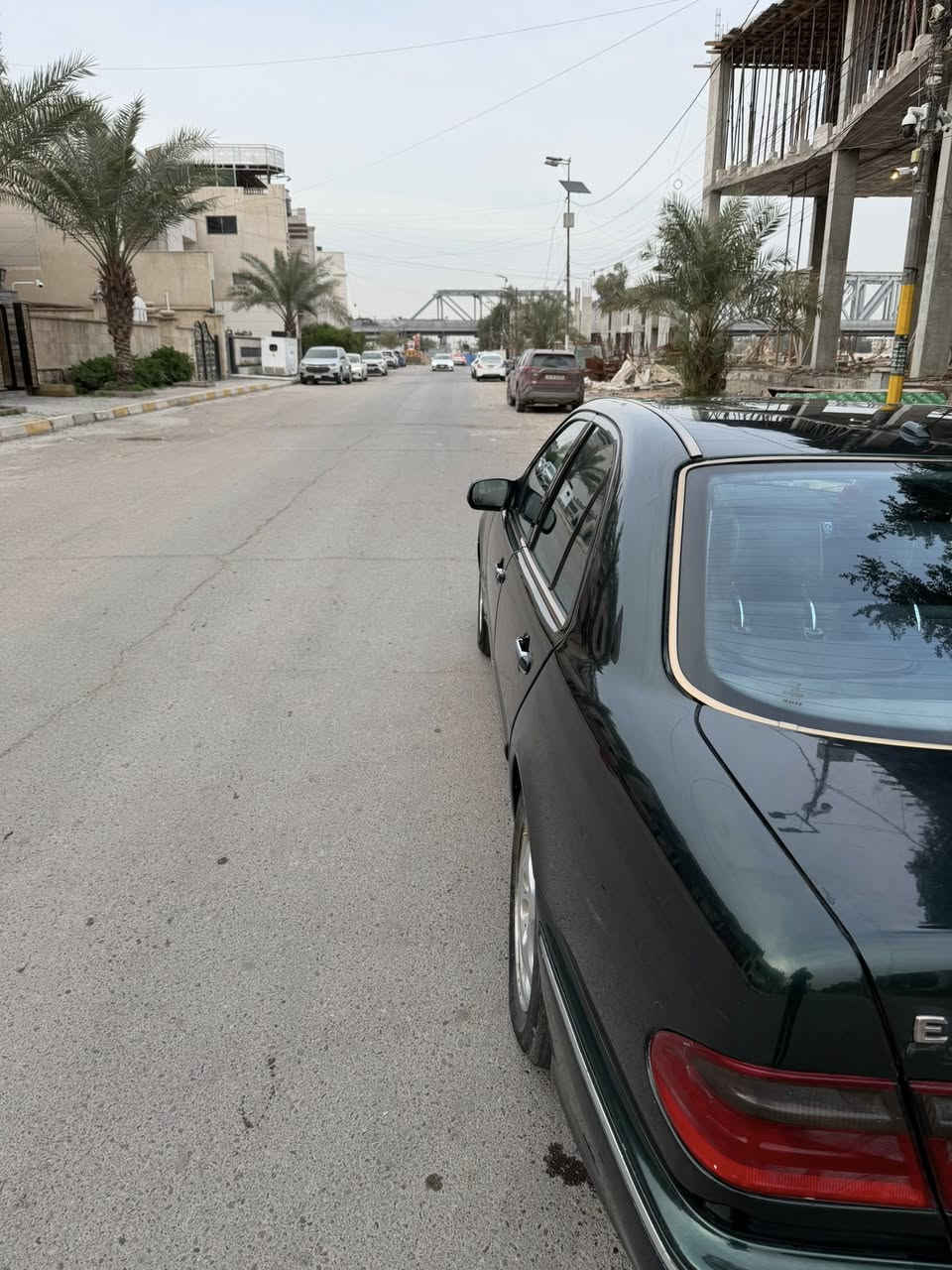 Mercedes-Benz ((W210)) E320
مديل 2000

            ((ام عيون))

-------------------------------------

#السعر : 113$

#للاتصال: ***********  متوفر واتساب 

#رقم السيارة : اربيل الدولي

مكان السيارة : بغداد الكرخ

-------------------------------------

سلام عليكم 

 للبيع مارسيدس ام عيون E320موديل 2000 محرك V ك المرغوب رقم اربيل الدولي صبغ عام مكفولة من الكص  
تفاصيل سيارة 

1_ بصمة⁩

2_محرك  +كير  مكفولات ⁦⚔️⁩

3_تبريد قطعتين+❄️⁩

4_كروز سرعة🔒 

5_ داخل جلد اسود  ⚔️⁩

6_مراية داخلية+جانبية عاكسة ⁦🔍

7ــ تحكم مقاعد كهرباء تدفئة تبريد

9_انظمة قيادة  +سبورت + طبيعي 
10_بردة خلفية 
11_شاشة اعطال

12-ستيرن كهرباء  

13_ويل بلادي

14_جام ازرق بلادي ⚔️⁩ 

15_صدر امامي +خلفي جديد بحالة جيدة

16_فتحة سقف كهرباء 

17_لايت زنون  ناصي

18-تجاوي كهرباء

  

 

-------------------------------------
