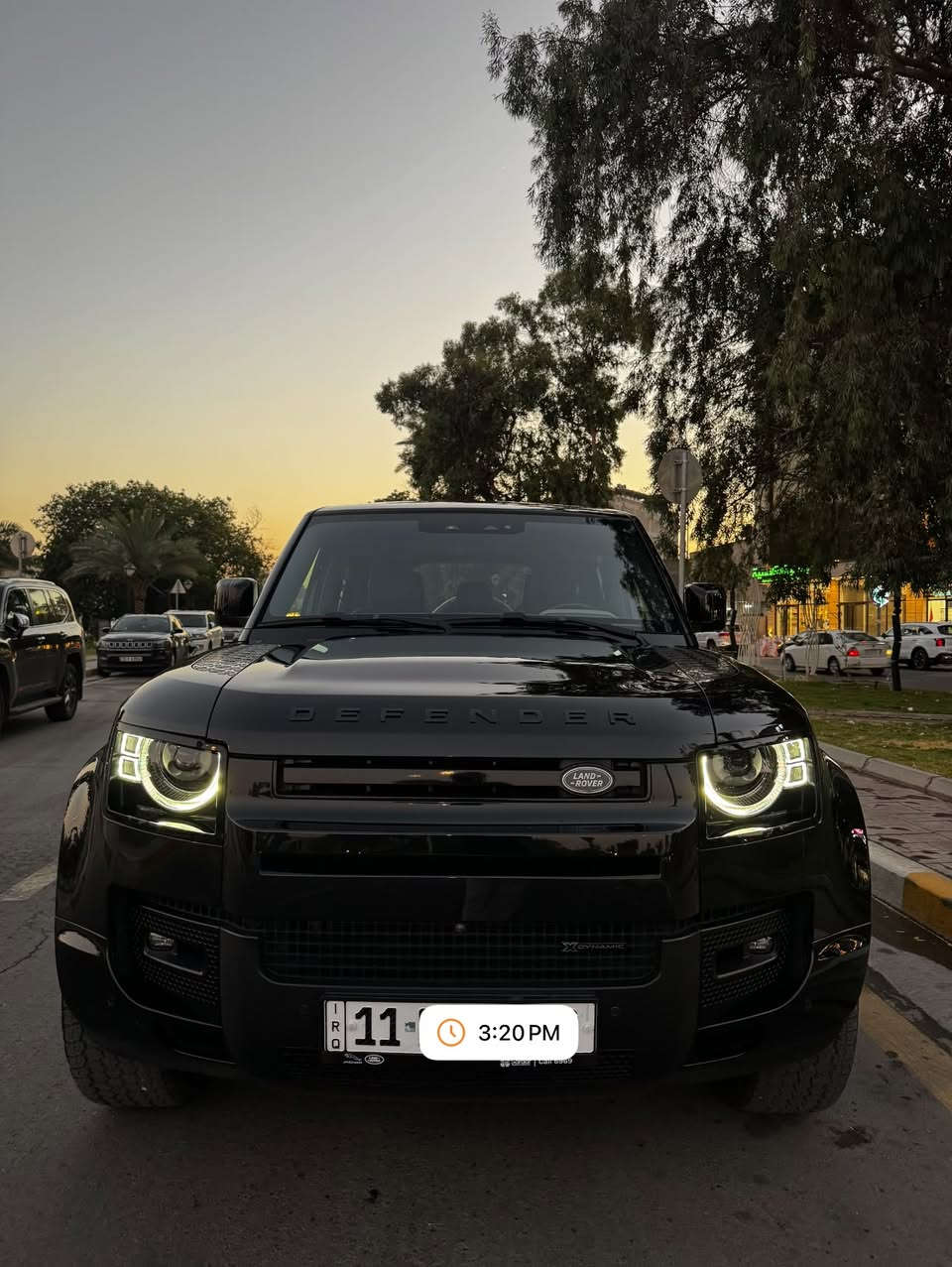 السلام عليكم
دفندر 2023 خليجي وكالة سردار 
محرك اربعه سلندر ماشيه ٤٦ الف كيلو بعدها داخل الضمان 
بيها كلير شويه بالدعاميه الاماميه الباقي نگشه مابيها السياره 
جديده جداً مناقصها كلشي 
58,000$ 
***********
