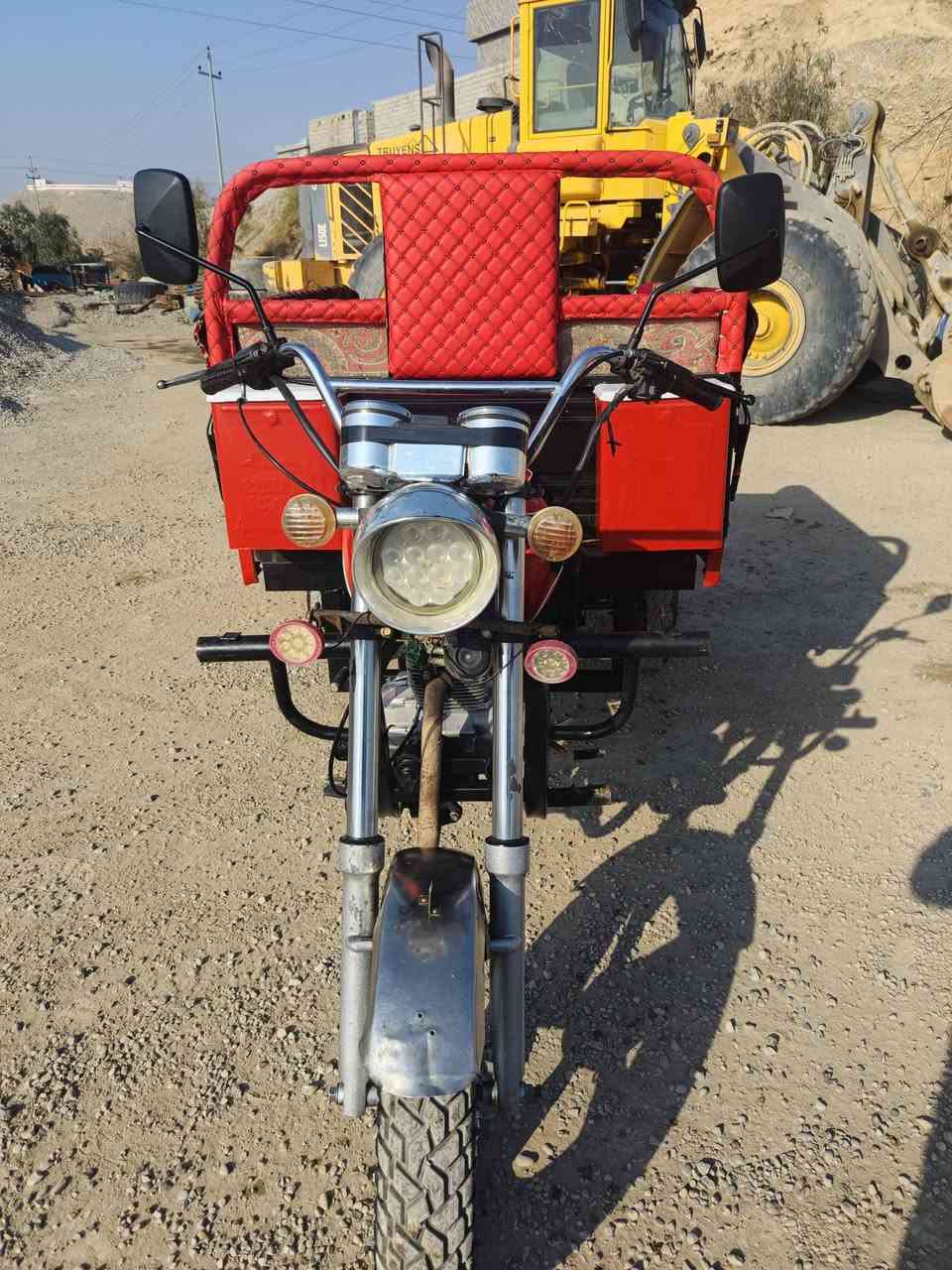 سلام عليكم ستوتةللبيع موديل21فحل قلاب 
محرك150سعر1200قفل بدون معاملة
***********مكاني جلولاء.
