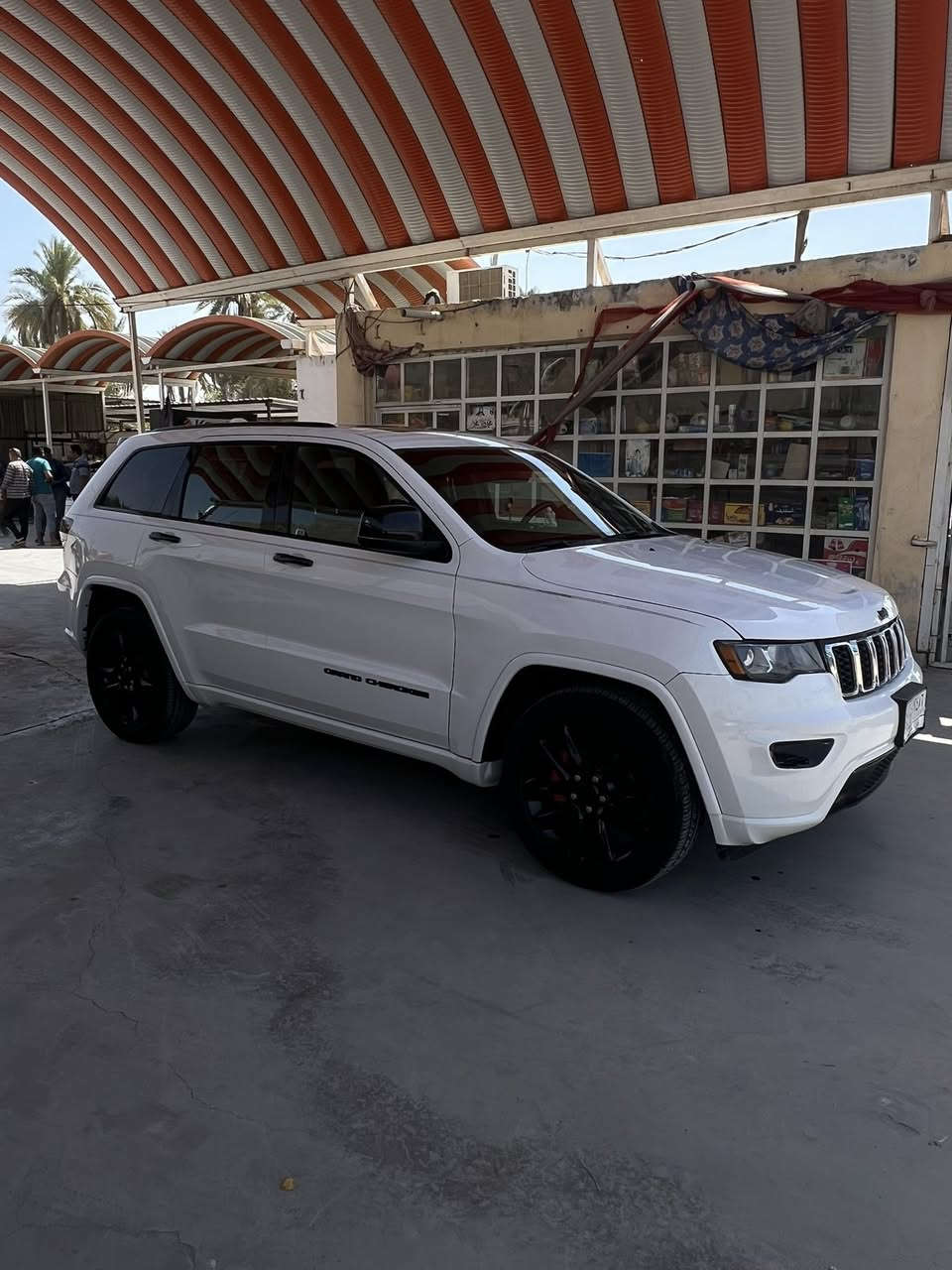 جيب بلاك توب 2020
حادثها خفيف جاملغ وبنيد 

سيارة فول موصفات 

حساسات 

فتحة كشنات تدفئة

ستيرن تدفئة

لبيع او المراوس مع يوكن 

السعر ٢٤٠

لتواصل على الرقم واتس اب 

***********
مكانها بصرة
