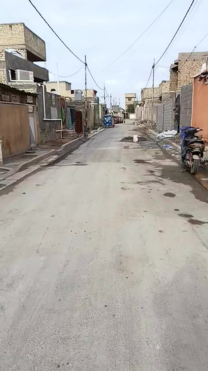 سلام عليكم دار للأيجار..
أعادة نشر...
مطلوب عائلة متكونة من ٣نفرات أو ٤ نفرات وصاحب السكن المأجر أن يكون حسن السلوك 
شارع أبو علي بعد أسواق سامي بفرعين يتكون من غرفة نوم وهول صالة وملحقاته السعر المطلوب ٢٠٠ للأستفسار المراسلة خاص أو الأتصال على الرقم ***********
