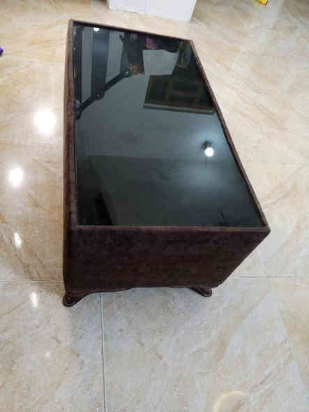 سلام عليكم ديوان عشر مقاعد مستخدم نضيف خشب بلوك اسود تفصال السعر 350وبي مجال وياه طبله وسطيه الشراي يتصل ***********
