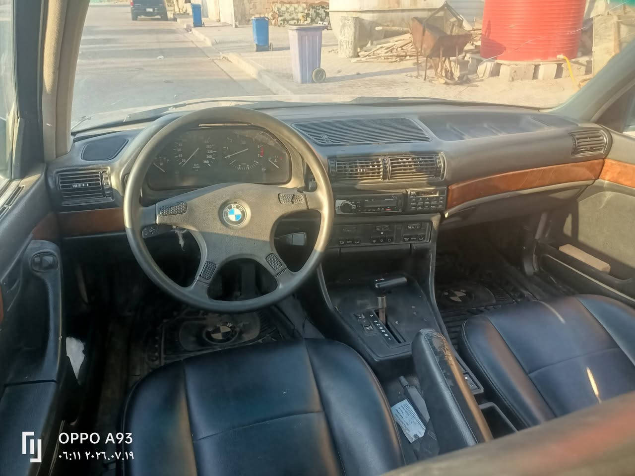 سلام عليكم بي ام 735 كلش نظيفه غرفه جديده تبريد حداديه جاهزه سنويه 27 سعرها 48بيهه مجال اي نقص بيهه يطيح من سعرها ***********
