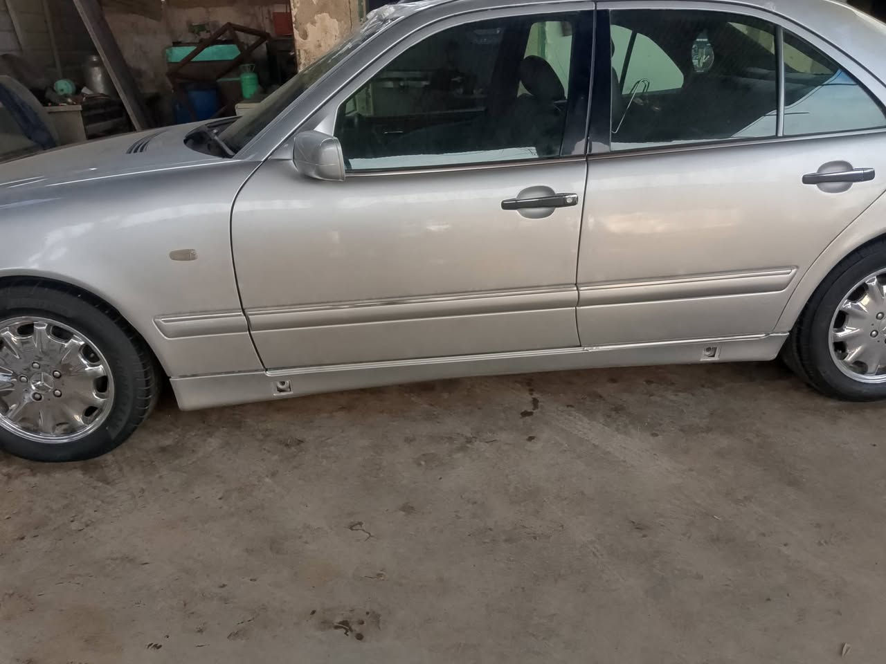 اسلام عليكم ويل كب اكروم اصلي
اللبيع  حجم 16تخم تاير جديد ***********
