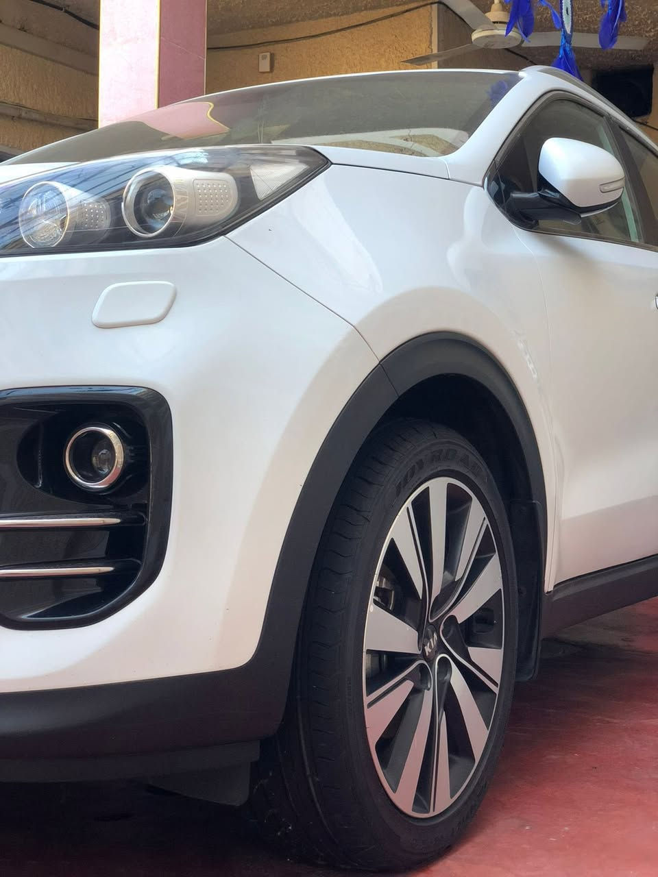 17 خليجي شركه الدوليه بيه صبغ هذا الي ماشر عليه وبيه كم حالوبه ماشيه 100 نقص بس بصمه وفتحه سعررر 175 بيه مجال مكان سياره بغداد العبيدي 

***********
