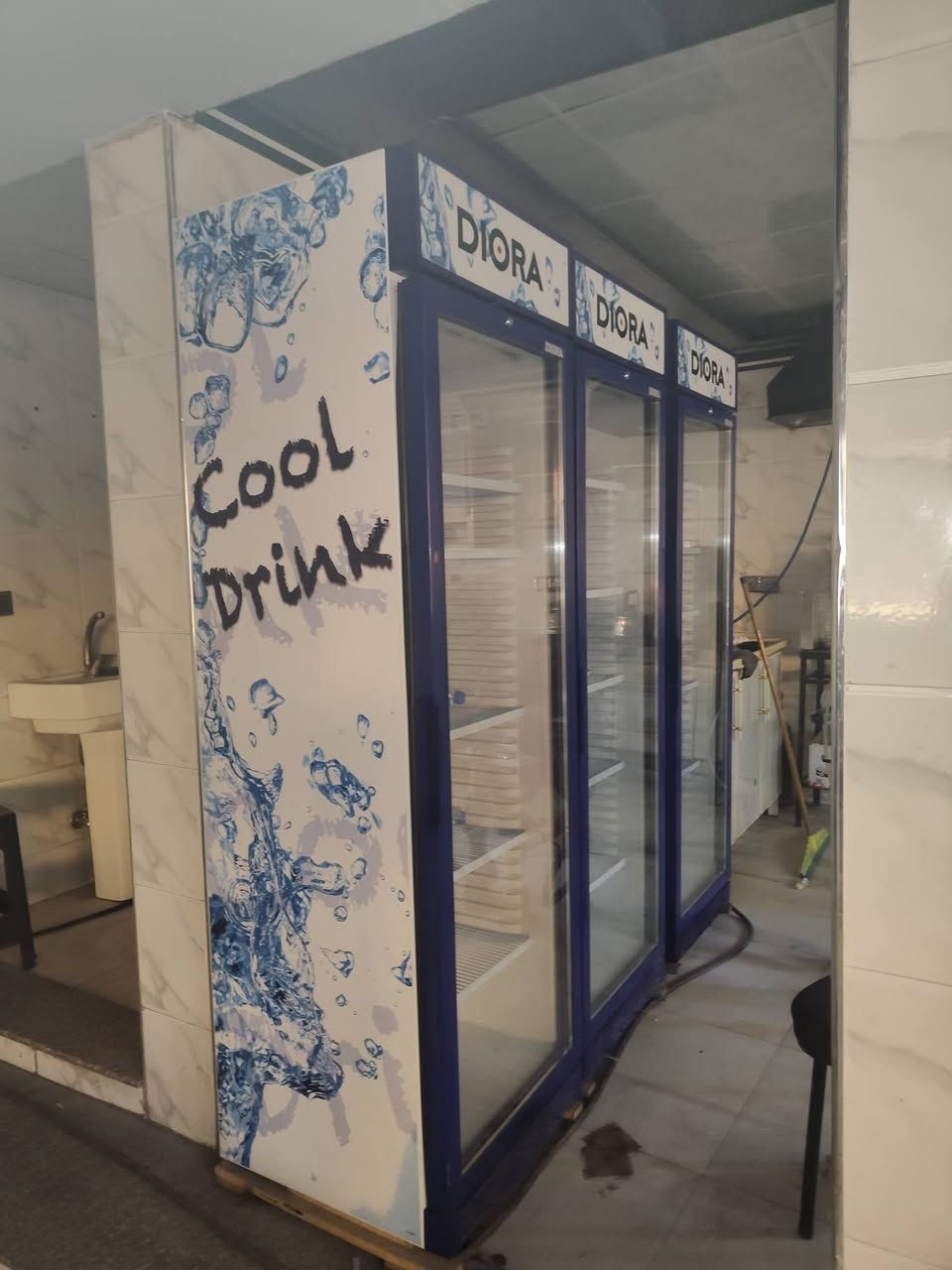 السلام عليكم اغراض كوفي نضيفات كلش بلازمات عدد 5 سبالت عدد 4 صوبات غازيه عدد3 ميز مع كراسي عدد10 قنفات كعده ديوان مع ميزهن عدد10 عارضات عصاير 3 +براد ميز كاشير مع الكرسي جديد نراكيل عدد6 خلاطات عصاير عدد 4 زائد كاونتر مطبخ كاامل قناني غاز عدد 3 بانكات جداري عدد6 مع طباخ سماعات عدد 2 مع المكسر مالهن مع ورق ودومينه (( يعني اغراض كوفي كامله))  ابيعهن شلع ما ابيع غرض واحد المراسله خاف ورجاءا المو شراي لا يعلق ولا يراسل مكاني موصل الايسر


**إذا كنت صاحب هذا الإعلان وتريد حذفه لأي سبب، رجاءا أرسل رسالة إلى الدعم الفني**