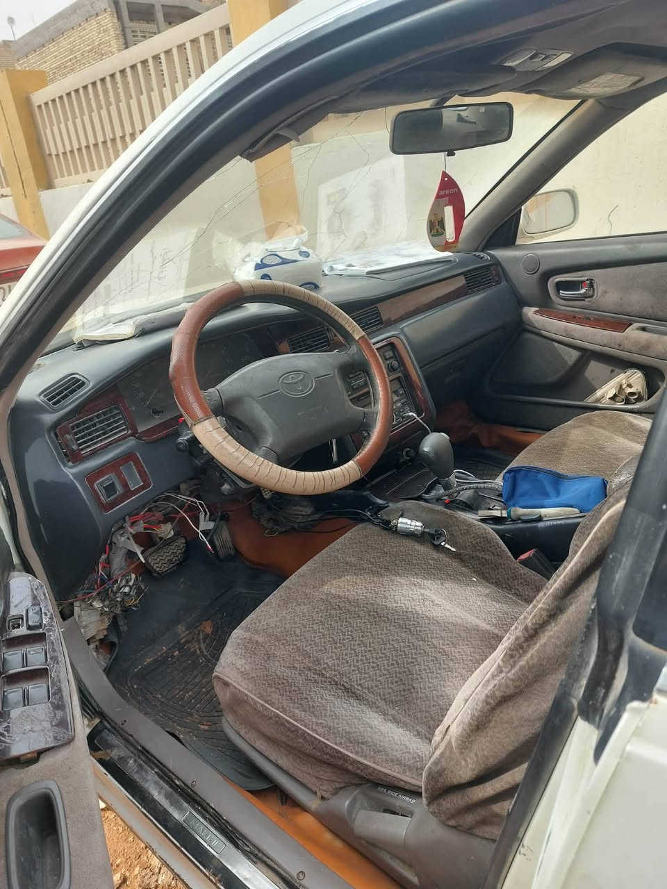 السلام عليكم
مارك مراوس فقط السياره كصه قماره وبيه ضربه جاملغ امامي جهة السايق

مكان السيارة ديوانيه قضاء المهناويه حداديه جاهزه كير ومحرك نص عمر كهربائيات جاهزه بس فيشه الكير عوزه تبديل مكطوعه بيه دخانه سوده السياره مالكه موجود اي وقت تريد مداور ندزك الصاحبه داور مالك غماس

رقم انبار سنويه نافذه قبل شهر مراوس فقط شعندك مراوس راسلني ودزلي صورها خاص وخادم ماريد اغله من عدها سعر المراوس 28وبيه مجال للطيبين


**إذا كنت صاحب هذا الإعلان وتريد حذفه لأي سبب، رجاءا أرسل رسالة إلى الدعم الفني**