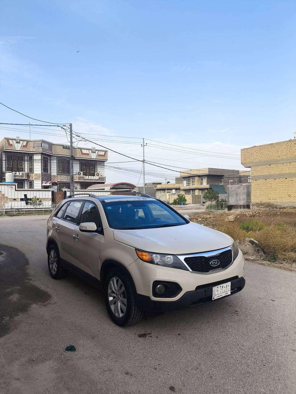 السلام عليكم للبيع سورنتو موديل 2011رقم بغداد  جاهزه كير ومحرك كفاله تخم تاير جديد حداديه جديده وارد أمريكي
محرك 6 سلندر
السعر 117 وبيها مجال
اللاستفسار ‭***********
مواصفات السيارة 
بصمه بانوراما 
7راكب 
3قطع تبريد
شاشه
تحكم استيرن جهتين 
كشنات جلد
كشنات كهربائية 
أشاير بل مري 
مكان بابل
☝️☝️☝️☝️☝️
