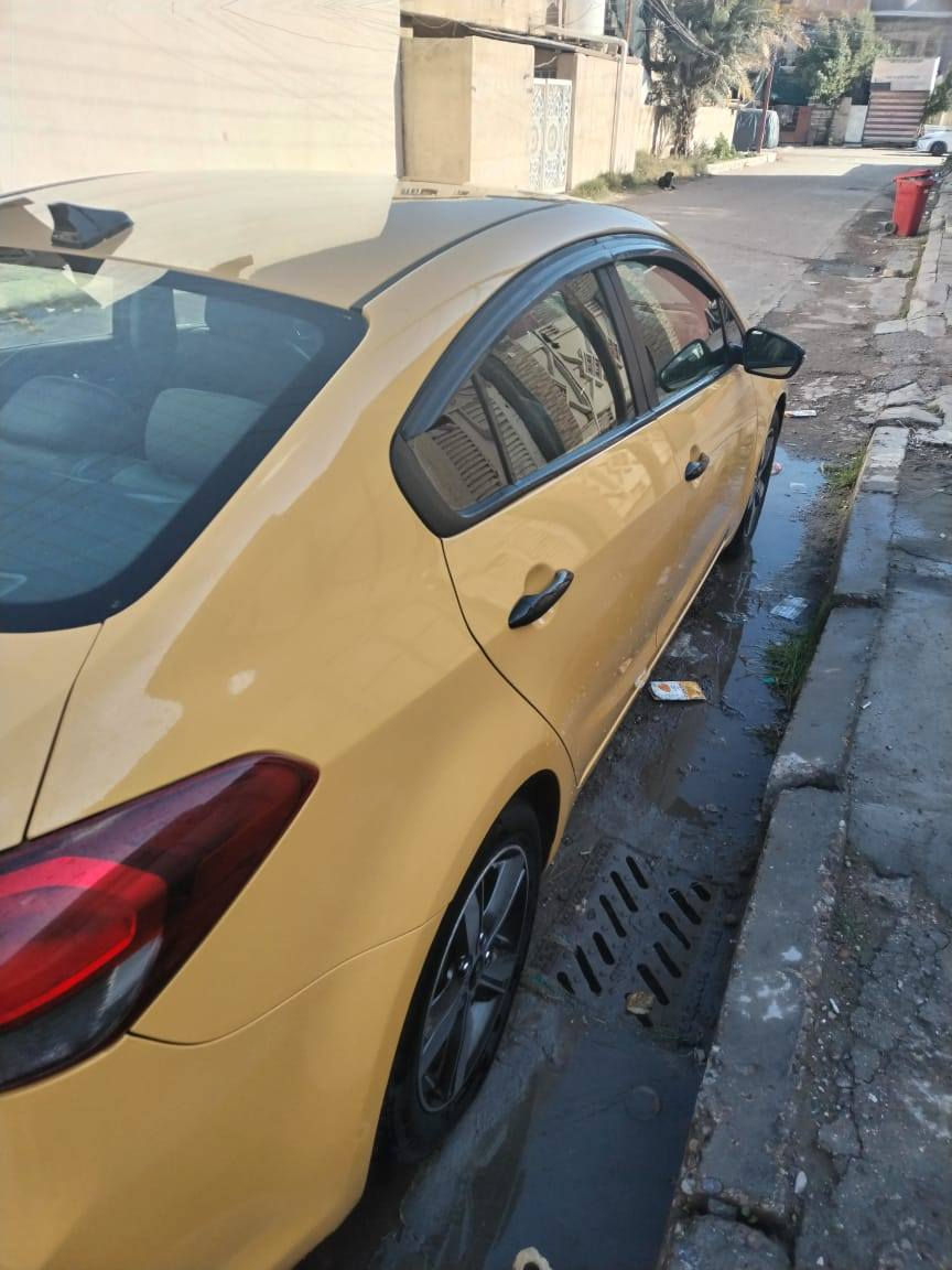 السلام عليكم كيا فورتي امريكي موديل 2018 رقم بغداد الجديد سيارة جاهزة مابيه اي نقص محرك 2000 دوش تخم تاير جديد صدر حدادية كل جديد  السعر 125 ورقة للاستفسار الاتصال على الرقم ***********
