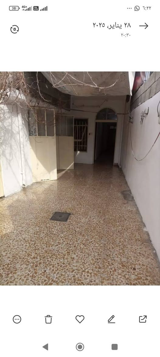 بيت للبيع مساحته 80 متر حي الانتصار شارع 30 قرب جامع خديجه تبليط وخدمات كامله سند  ملك صرف طابو الزهور شرط التحويل يتكون من غرفه وهول ومطبخ ومشتملات 
السعر 34 مليون وبي مجال للتواصل والاستفسار الاتصال 
***********
***********
