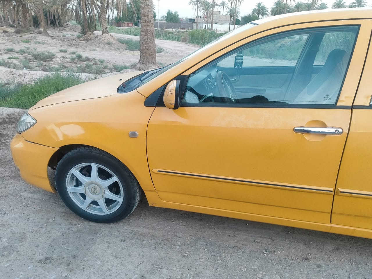 السلام عليكم BYD    مكفوله 2011 سياره كامله من كلشي  تبريد ثلج   سياره من الشركه علئ ايدي مكفوله  من الصبغ وضربه   محرك كير مكفول مكانه بابل  ***********
