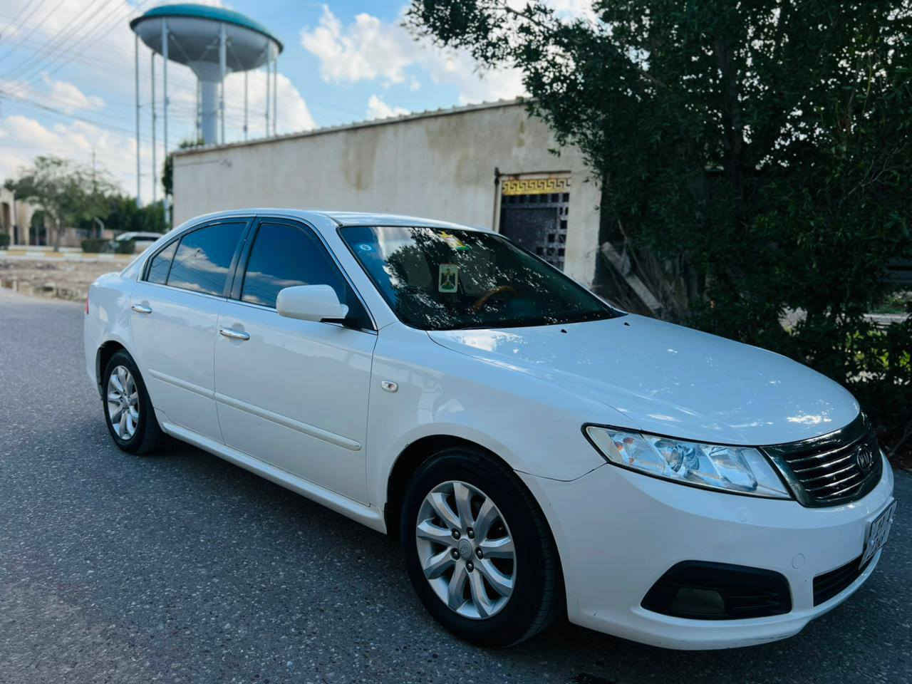 السلام عليكم للبيع كيا اوبتمه 2009 خليجي فوول مواصفات 
عدى لفتحه محرك ٢٠٠٠ دوش رقم كربلاء إنكليزي 
كير محرك حداديه تخم تايرا تبريد من كل شيء كامله 
مكاني بابل الشوملي السعر 114 وبيها مجال 
بيها فقط جاملغ أمامي صبغ فقط بدون فتح
***********
