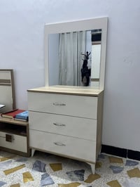 غرفة نفر • نظيفة • تخت تعبان