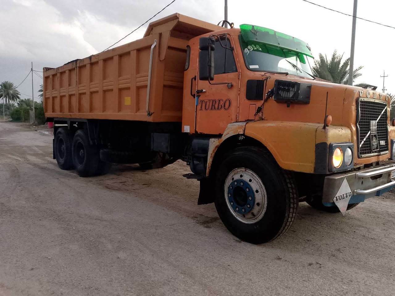 سلام عليكم للبيع موديل 82 كفاله عامه صاصي محرك كير بدي لا خياس ولا ترويج مكاني واسط  قضاء الصويره للاستفسار الاتصال *********** @ ***********
