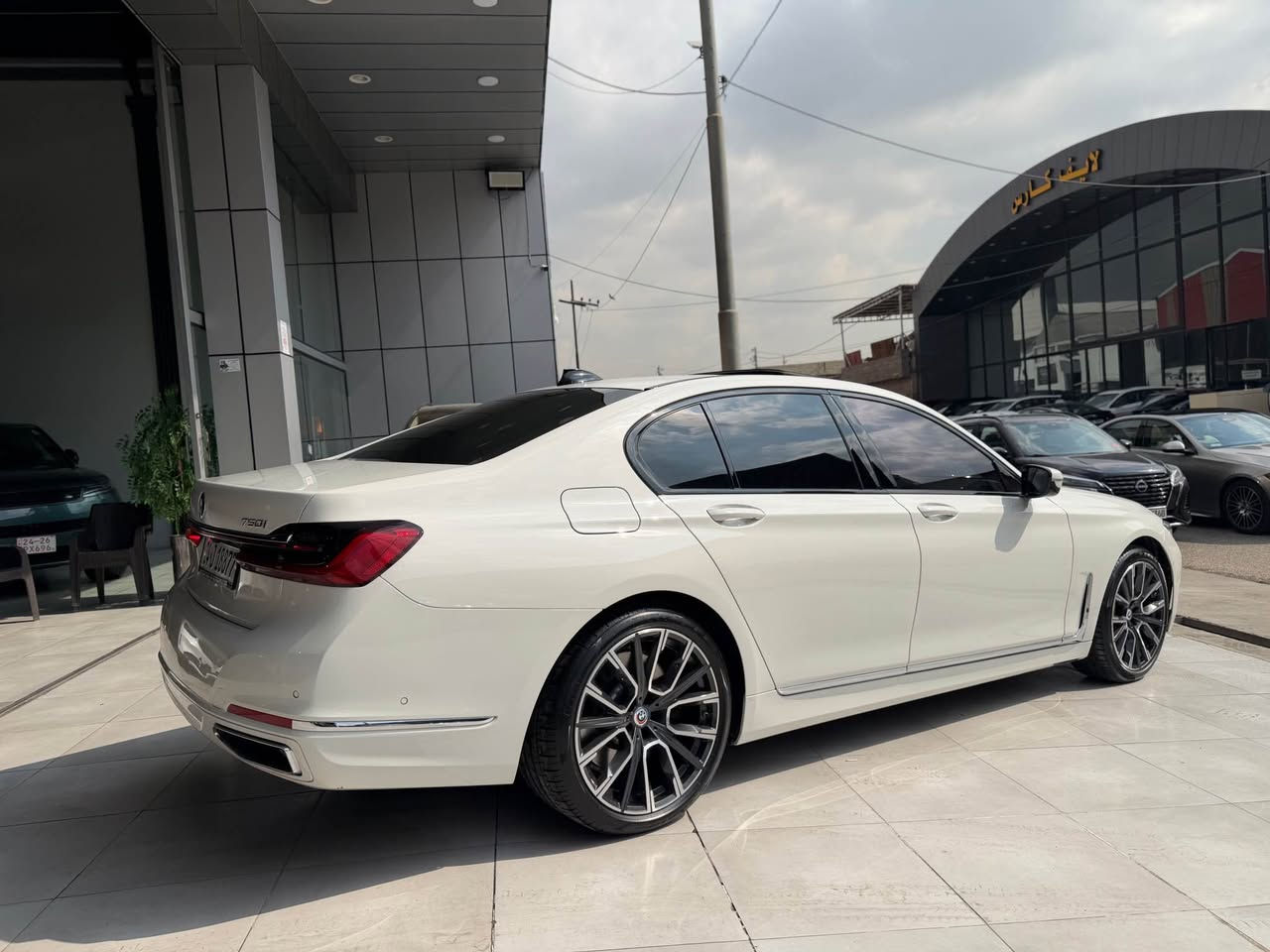 BMW 750i 2022
مواصفات الماني ٢ سويج ضمان دولي
فول مواصفات 
رادار كبير امامي و تحديد مسار 
لايتات زينون متحرك 
حساس خلفي امامي اوتوبارك 
سويج كبير شاشة تحريك سيارة
تاير خلفي ستيرن 
Xdrive 
كشنات هيتر تبريد 
كشن مساج 
ريحة داخل تبريد 
داتاشو 
سلايت 
بعد بي مواصفات هواية 
سيارة جديد جديد 
مغلف ppf كامل 
بدون صبغ و تعديل كفالة عام حتي دعامية شرط 
كير محرك كهربائي كلة شرط 
٢٨ مل ماشية حقيقي 
مكان سيارة اربيل 
٤٢٨$
*********** وتس اب
*********** أربيل, العراق
