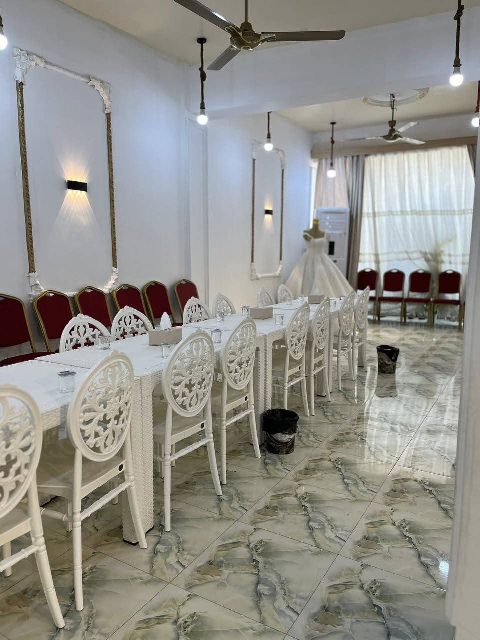 ✨ قاعة آرت ستوديو – الشطرة ✨
🎉 عرض أبو 250 ألف | فرصة لا تتعوّض 🎉
💰 250 ألف دينار فقط

📌 يشمل العرض:
⏰ حجز القاعة 3 ساعات كاملة
🎶 DJ
🎵 أغاني حسب الطلب
📸 تصوير 15 صورة + فيديو
💧 ماء
🧴 كلينكس
💡 ميز المهر
🤵‍♂️ كادر ضيافة وإشراف متكامل
👩‍👧 كوشة خاصة + ضيافة أم العروس
🎂 كيكة ديكور
📱 سحب أجهزة الموبايل

👥 تتسع القاعة لغاية 200 شخص
✨ أجواء راقية | تنظيم عالي | راحة تامة

📍 العنوان: الشطرة – شارع بني زيد
قرب مستشفى الحوراء

📞 للحجز والاستفسار:
***********
