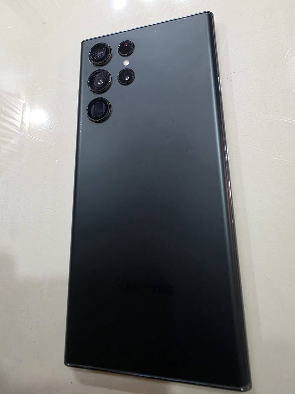 370 الف بلاش🔥 S22 ultra  (ذاكره٢٥٦) وكاله
كارتون وكيبل شحن 
 فقط كسر بسيط بالشاشه شغاله 100٪ ومامثر على المس /مكلف بلنشر للحجز على الخاص
العنون بصرة / التواصل على الخاص او اتصال ***********
