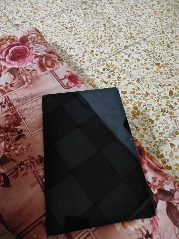 السلام عليكم 
مبدل شاشة فقط وشرط اصلية 
السعررر 💵(175)

ايباد ريدمي باد SE 😚😚
من شركه شاومي 👍👍

الشاشة11.0 بوصة - 90 هرتز - IPS LCD 

الذاكرة 256 جيجابايت

الرام 8 جيجابايت قابل للزيادة👌👌

الكاميرا8 ميجابكسل

المعالجSnapdragon 680

البطارية8000 مللي أمبير 📞📞
مستخدم 
غراض فقط كارتون 

للاستفسار ***********
