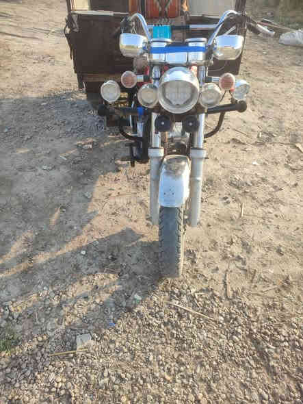 السلام عليكم ستوته موديل 18 اوراق مكينه 25 السعر واحد و200 المكان حله قضاء المحاويل***********
