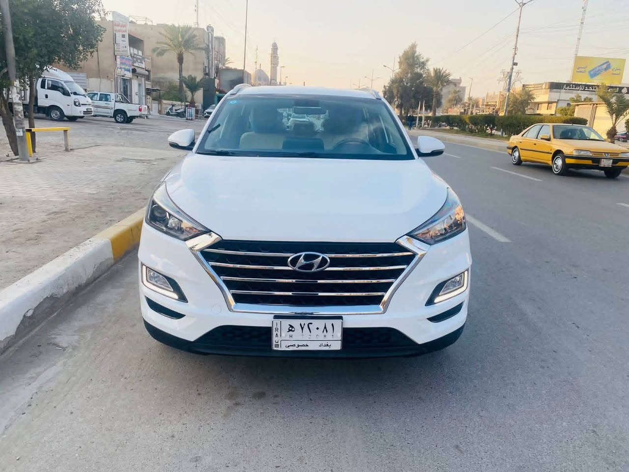 توسان خليجي موديل 2021
رقم بغداد با اسمي تحويل ثاني يوم ماشيه ٨١كم

حجم المحرك  2000DOHC

بيه صبغ جزء من البنيد وبارد كلش قليل اصلا ممبين باب خلف الصدر 

فول مواصفات عدا البنوراما

المواصفات 

بصمه + بصمه ابواب

مري شفط+اشاير مري

كرسي كهربائي  مقعدين 

ثلاث انظمة قيادة 

(سبورت+سمارت+ايكو) 

:-داخل صاج بلادي

شحن واير ليس

ويل كب كروم

-تبريد قطعتين  اشاير ترحيب بالباب 

السياره جاهزه بدون اي نقص وبالواقع احلى من الصور

مكاني بغداد 

للاستفسار  ***********
الرقم بي وتساب
