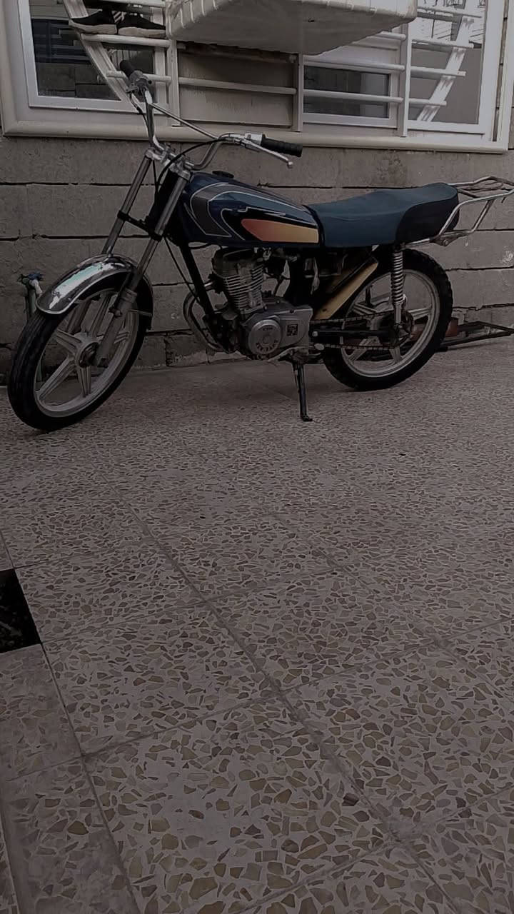 بارت ٩٩٩٩٩ للبيع معمر جديد شاصي شرط
السعر 150...  مكاني حي القاهره


**إذا كنت صاحب هذا الإعلان وتريد حذفه لأي سبب، رجاءا أرسل رسالة إلى الدعم الفني**