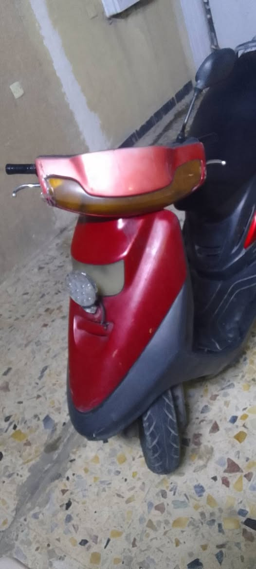 سرعه 100فضائي ياباني للبيع السعر 250 الف قفل لحد يعاملني دراجه جديدة بمعنى الكلمة كله عل بلاد مكينه لا تنقيص ولا تبخير كهربائيات شغالة مكان بغداد مدينة الصدر للستفسار الاتصال على الرقم ***********
