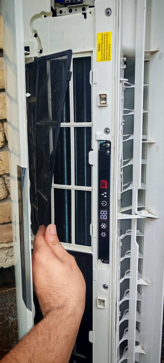 سبلت كري طن ونص جهاز نضيف وبلادي
ملحقاتة كاملة بسعر 375 الف وبي مجال بسيط *********** البصرة-الجبيلة
