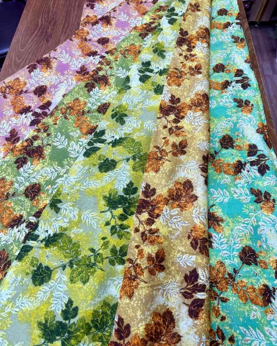 مرحبا زبائنه الكرام عرض جديد 🚕😍🚕#تخفيضات  #اقمشة 
 (( كشمير تركي مشجر الوااان❤️❤️❤️  )) 
درزن يحتوي 20قطعه ب الوان  ونقشات مختلفه 🔥🔥🔥
لسرعه تثبيت الحجز ع الواتساب  ***********📞📞
او زورونا بغداد الشورجه سوق الاقمشه قرب مصرف الرشيد 🥰🌹

#أقمشة #تخفيضات #فولو #جملة #اقمشة #تخفيضات🌹😍 #جملة👑 #خياطة #ملابس_نسائيه #مشاهير #دشاديش_نسائيه
