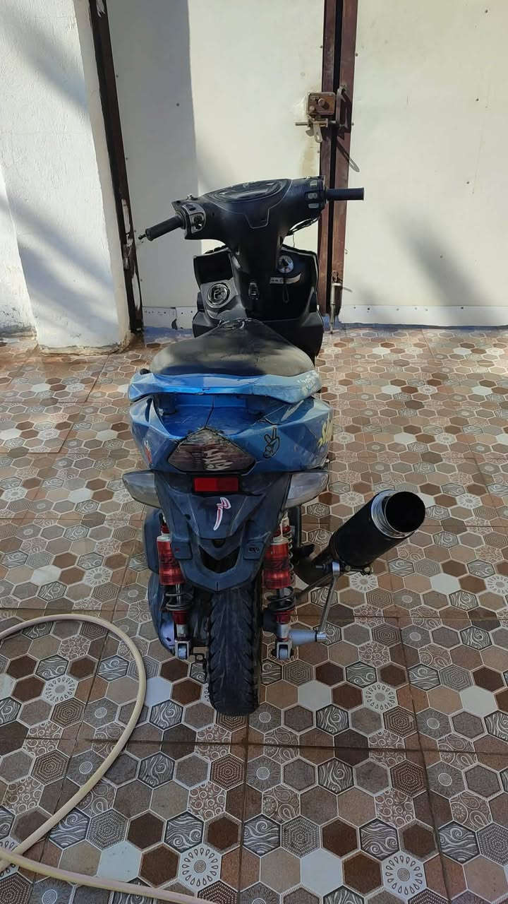 السلام عليكم سكنس جي تي ار مزودة بوشة 58 دبلات خلفي وامامي جدد عداد اكتروني صالنصه رياضي بس كفراتها شوي تعبانة لمراوسة او البيع يجي خاص والرزق من الله🤍


**إذا كنت صاحب هذا الإعلان وتريد حذفه لأي سبب، رجاءا أرسل رسالة إلى الدعم الفني**