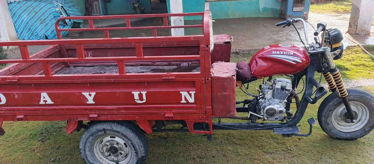 ستوته للبيع محرك بصندوق مامستخدم كشر خير من الله مال جناي للتواصل ***********السعر 650 وبي مجال
