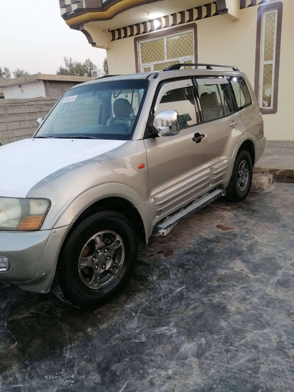 للبيع
سياره باجيرو موديل 2002
رقم انكليزي جديد سلميانيه  هزه جديده كير ومحرك خير من الله 
ضرر فقط جامرلغ الامامي كما موضح في السونار المرفق 
السعر عل الخاص او اتصال وتدلل
رقم الهاتف ***********
