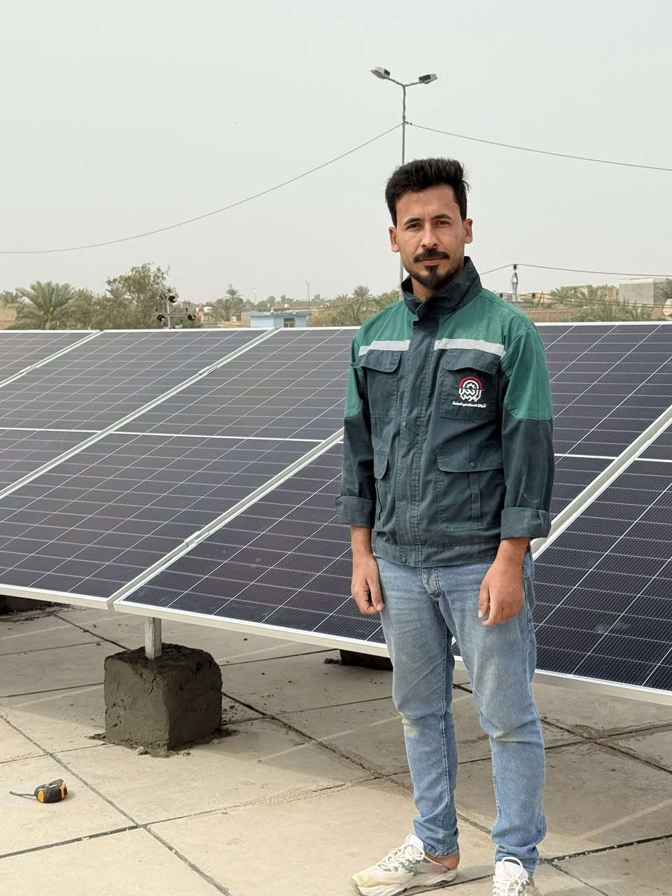 على بركة الله ☀️💪
تمّ تجهيز وتنصيب منظومة طاقة شمسية متكاملة بقدرة 10 أمبير نهاري / ليلي
في بيت العم حجي خيري ال عبيد أبو سجاد  
وفق مواصفات مدروسة بعناية لتوفير أداء ثابت، كفاءة عالية، وتجهيز مستقر يلبي الحاجة اليومية بأفضل صورة.

🔹 مواصفات المنظومة:
✅ ألواح لونجي بقدرة 615w
✅ بطارية Deye بسعة 10KW
✅ انفيرتر SRNE بسعة 5.6kw

🔹 الضمانات:
✅ ضمان الألواح: 15 سنة
✅ ضمان البطارية: 5 سنوات
✅  ضمان الانفيرتر سنتين

مستعدين لتنصيب المنظومات الطاقة الشمسية


**إذا كنت صاحب هذا الإعلان وتريد حذفه لأي سبب، رجاءا أرسل رسالة إلى الدعم الفني**