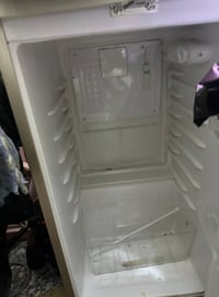 ثلاجه صغيرة • ماطور عاطل • نضيفه حيل