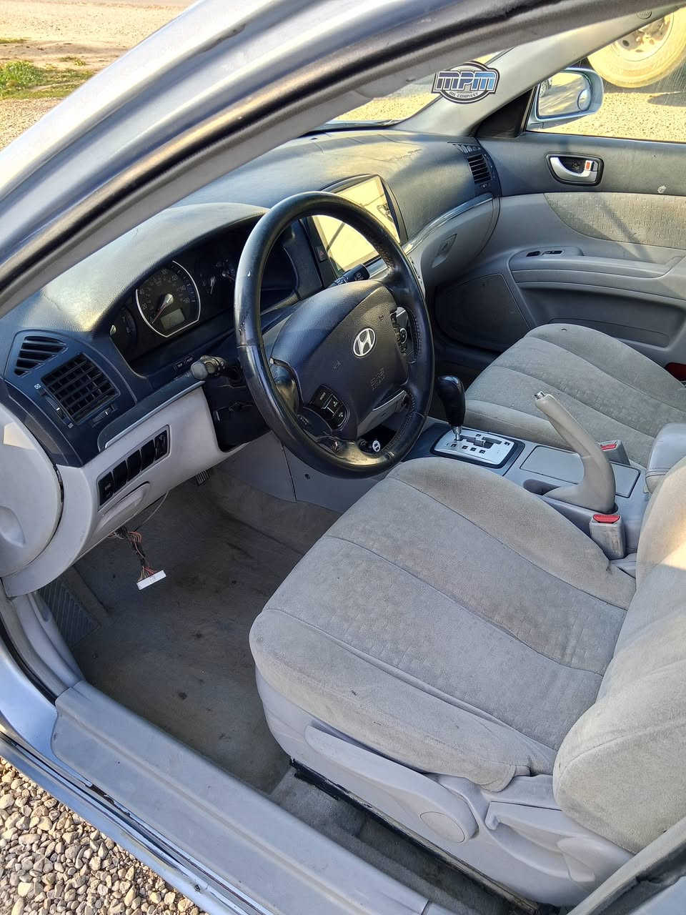 سلام عليكم سوناتا م 2007 صبغ حزام رقم بغداد بسمي العنوان ديالى المقدادية رقم الهاتف *********** السعر 88 وبيها مجال
