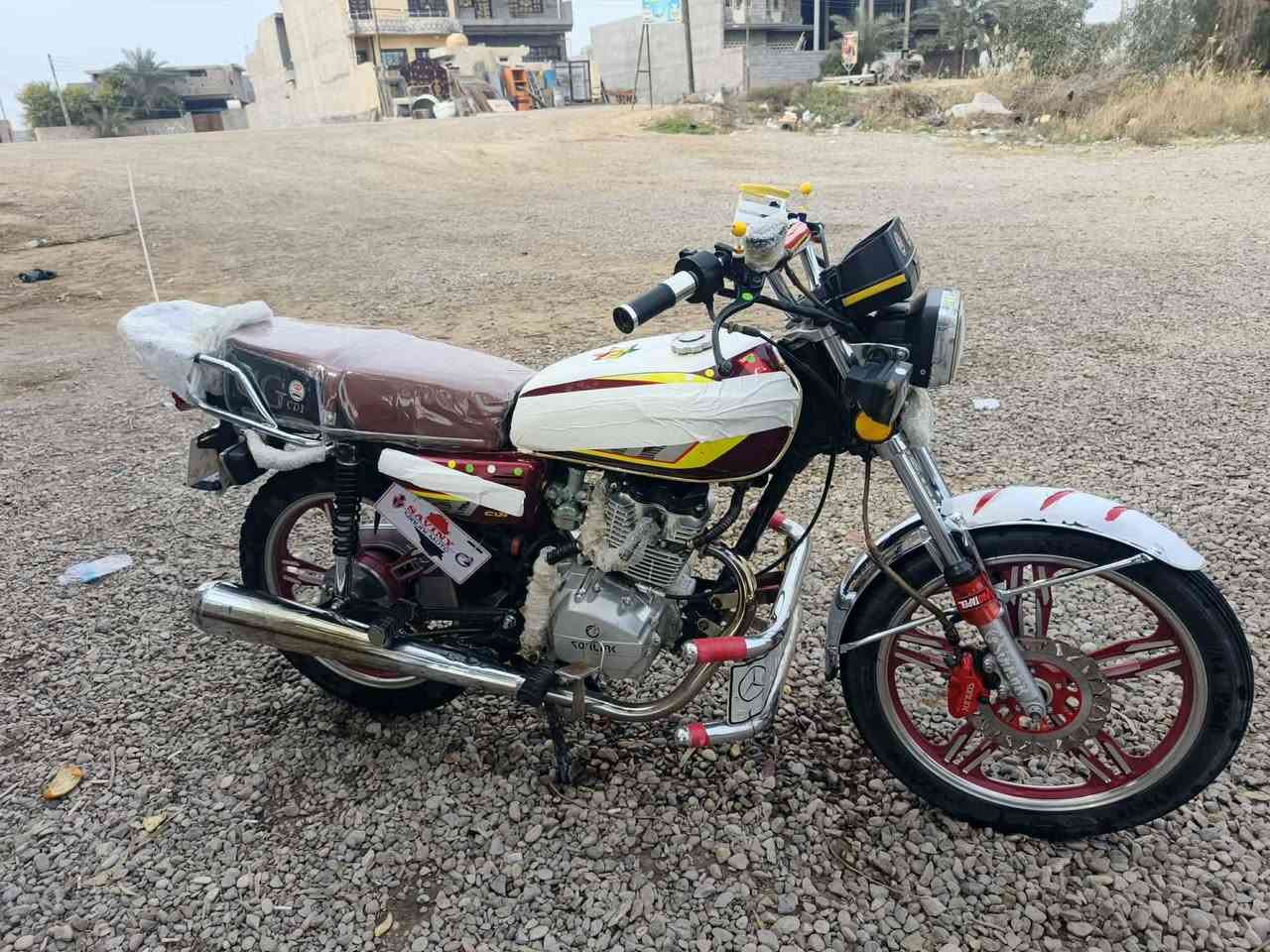 دراجه 23 كفاله عامه نقص برغي مابيهه كهربائيات دشبول كله شغال تايرات جدد نضيفه انضف من الصور والله مكاني ديالى تقاطع الوجيهيه يرهم مراوس حسب القناعه المو شراي ليتعبني السعر 575 وبيهه مجال موجود خاص ***********👍🏿
