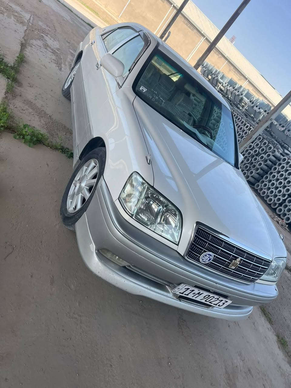 السلام عليكم    ملكه للبيع موديل 2000 مكفوله  من ضربه وصبغ وكير ومكينه عل شرط ديفو الكبير شاصي 75 تخم تاير وحددايه جديده
رقم بغداد دولي بسمي سنويه ل27
قرار 48 مداور اي وقت مكان سياره نجف مناذره 
لسعر 150 وبيها مجال قليل 
لاستفسار اتصل ***********
