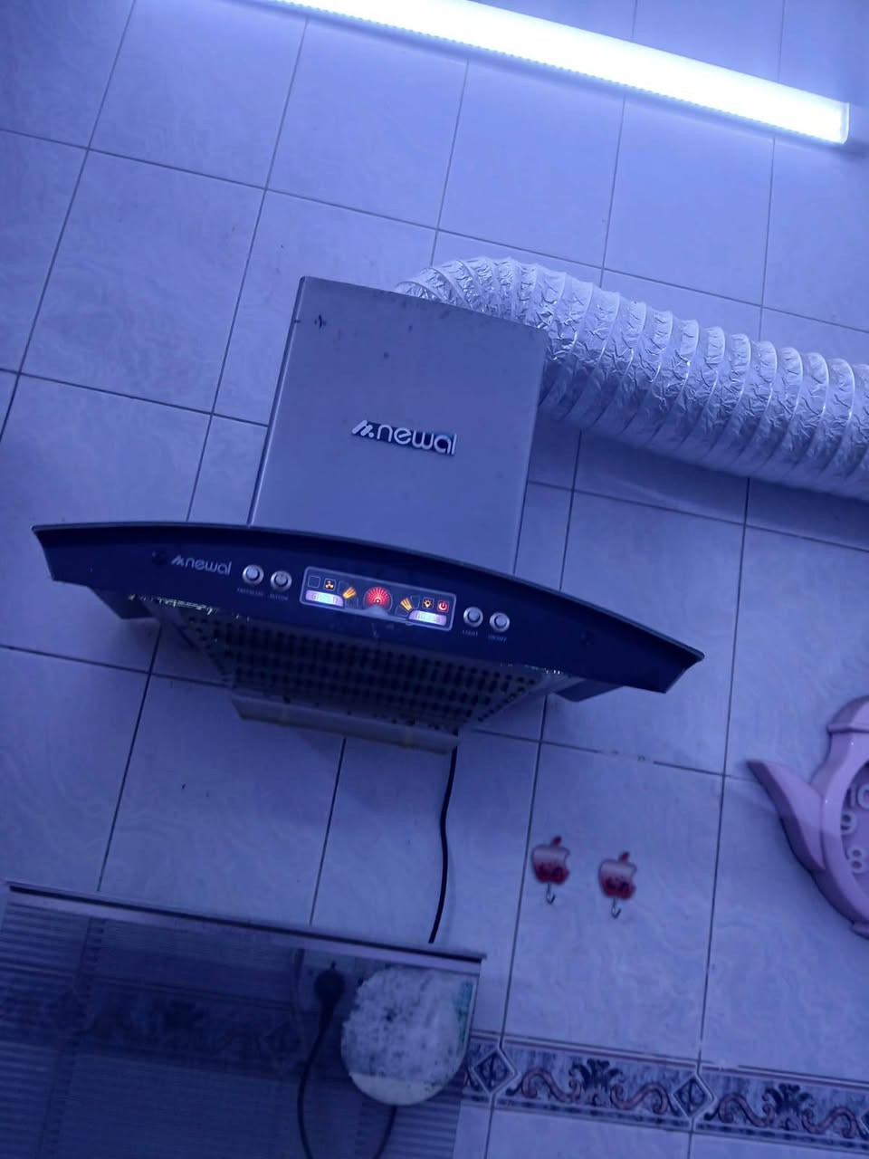 كنتور تركي ٤ بوب السعر ١٥٠ بي مجال 
كنتور صاج ٣ بوب السعر ١٧٥ بي مجال 
تخت عدد ٢ سعر الواحد ٣٥ بيه مجال 
عربانه طفل ماركه السعر ١٠٠
بلازمه حجم ٤٣ نوعيه مكتوبه عليه السعر ١٢٥ بين مجال بدون نت 
ميز مع ٤ كراسي السعر ٤٠
طباخ منضدي بدون فرن السعر ٥٠
دوشك طبي متر ب مترتين السعر ١٥٠ بي مجال 
ميز عدد ٢ بدون كراسي الأحمر والبيجي سعر الواحد ٢٠ 
كراسي بلاستك عدد ٧ سعر الواحد ٥ الف 
فرن السعر ٦٥
ثلاجه ١٤ قدم السعر ١٢٠
مرشحه السعر ٤٠ 
رحلات ٦ قطع سعر الوحده ١٥ الف
جزامه السعر ١٥
جربايه نفر تركي السعر ٧٠ بيه مجال يوجد توصيل 
مكان الغراض بغداد 
للتواصل ***********
