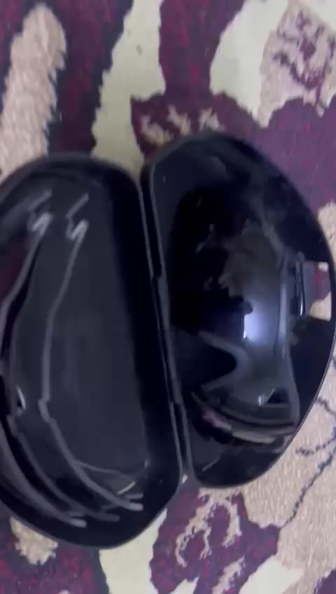 WLX اصلي غير مستعمل مع اربع عدسات مدينة الصدر توصيل ماعندي ***********
