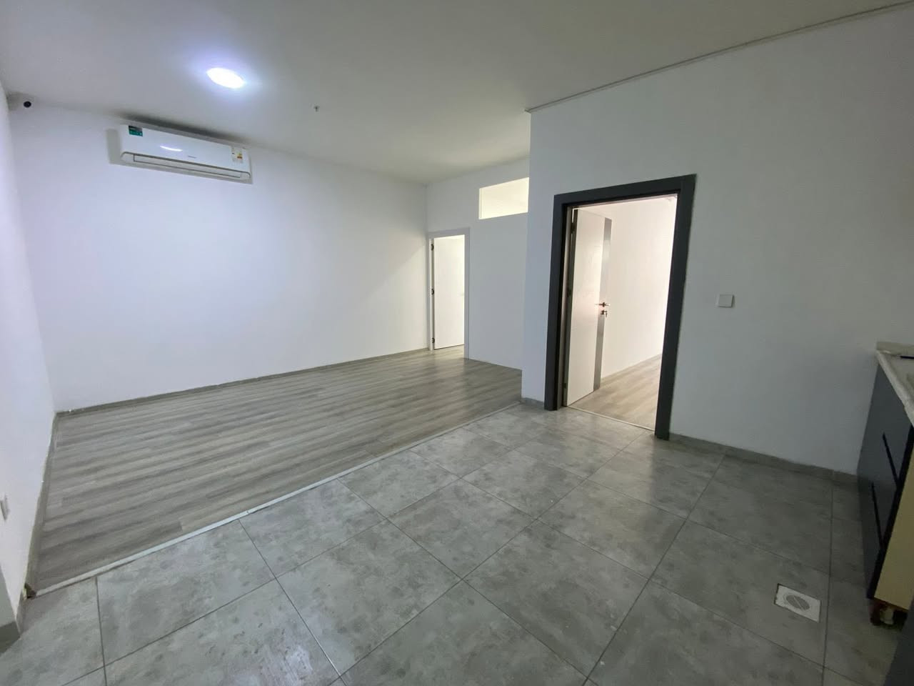 عقارات تسهیل
***********
K-1-16 life towers
2+1
350$
