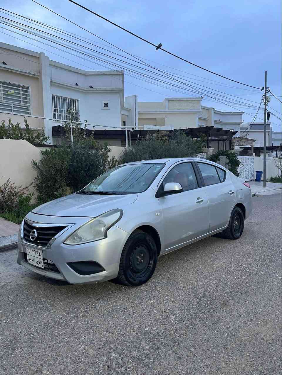 نيسان سني 2018 ،، السيارة بوضع جيد
محرك وگير بوضع جيد لكن يوجد مشكلة وهي تسريب بسيط من المحرك والگير ويمكن علاجه وتصليحه
المسافة المقطوعة 158000 كم
3 قطع صبغ ،، يوجد حالياً ضربة خفيفة من جهة الراكب الخلفي ،، سنوية وهزة تحتاج تجديد ،، سعر السيارة 70 ورقة قفل ،، رقم للتواصل واتس اب واتصال عادي *********** أربيل, العراق
