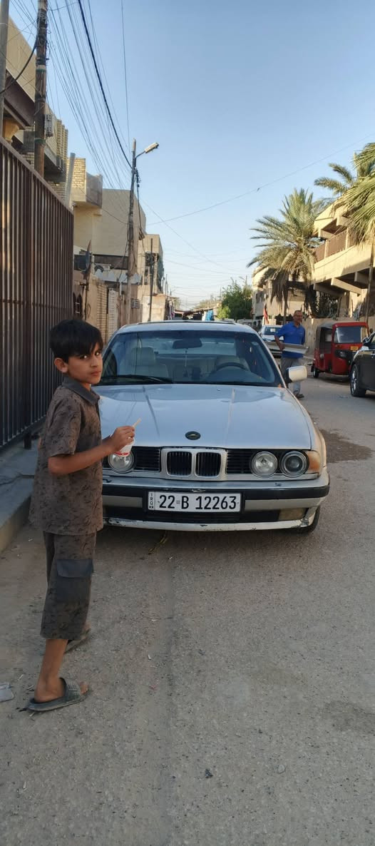 السلام عليكم بيئم 525للبيع مسكر رقم اربيل ب اسمي تحويل ثاني يوم حداديه جديده تخم تاير السياره نضيفه داخل ابيض جلد مكاني بغداد السعر45 رقم الهاتف ***********
