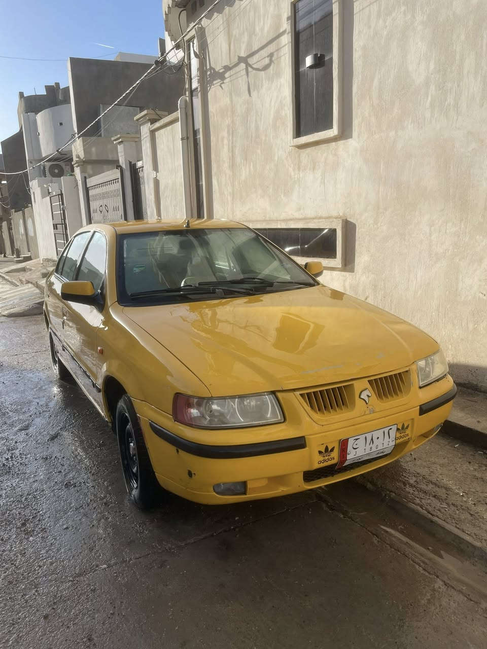 للبيع لو مراوس سمند موديل 2010 سنويه جديد لحد 2027 سعر 25 وبي مجال للشراي مكاني طوز خورماتو رقم ***********
