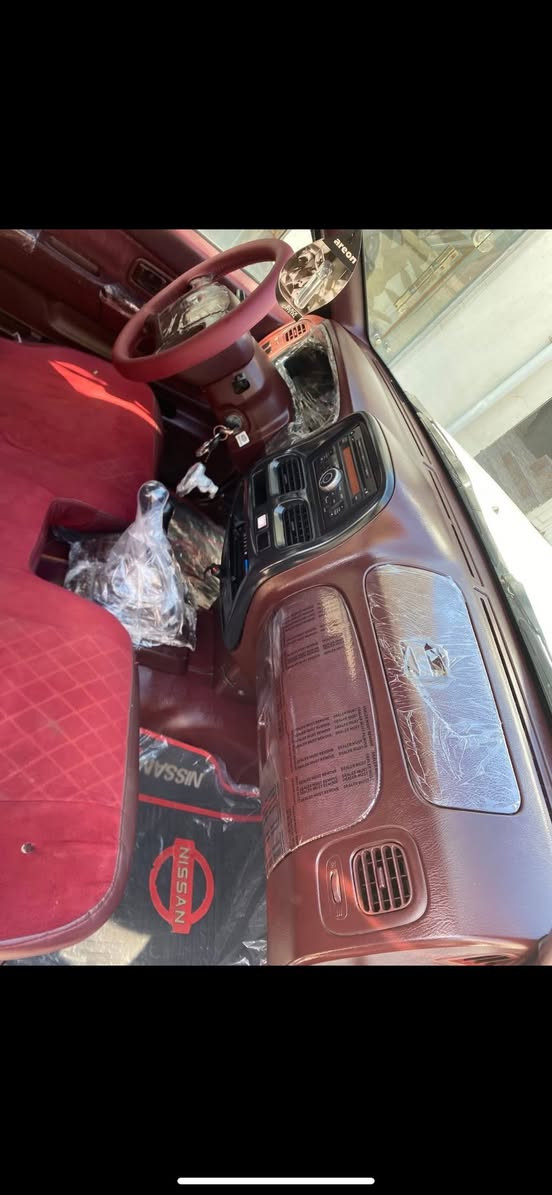 سەرەتا بەناوی خوای گەورە پیكاب نیسان مۆدیل 2012  دەبڵ
ڕەقەم تازە سەنەوی تا 2028 تازەیە 
بەشەرتێ گێڕو مەكینە ئەكسل 4 تایە لۆك 4ڕۆژە خراوەتە سەری شانسی بەشەرت 
ڕەسمی سۆنەری دامناوە 
شوین سلێمانی  قەباخ تابتی كراوەتەوە تەنها بۆ پاكردنەوە بەشەرتی 10وەستا بێدوكەڵ بی بوخار 
ڕەقم تەلەفون***********
نرخ 155$
