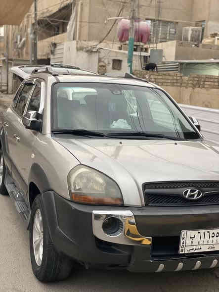 سلام عليكم ..توسان 2009 للبيع (وارد كوري ) 
-السياره ع ايدنه الله شاهد من 2009 لحد الان 

- فول مواصفات عدى البصمه 

-مكينه (2000) vvt دوش 

-اشاير صفح 

_منضومه زنون اصليه كامله هيه ولبلوجكتر تعمي 

- مري شفط

-فتحه سلايت قماره 

-شاشه وتحكمات صفح حاكيه وبلوتوث 

- كشنات والداخل جلد 

- تبريد خير من الله ثلج وتدفئه هم 

- السياره بدون صبغ ولاضربه عدى باب السايق بي طخه كلش بسيطه وتعدلت بارد صغيره 

-ولا قطره جراد شرط الفحص 

-السياره ماشيه 100 حقيقي وين متريد افحص 

-عليها سستم سماعات سبورتج 2020

-حساسات خلفيه ( بك ) 

-ملاحضه :- كيرها تبدل قبل سنتين بسبب واحد مو ابو مصلحه ورطنه وخلانه نبدل لبلادي 

- مكاني بغداد البياع ***********–0781567023

-

اتصال فقط خاص ماجاوب
