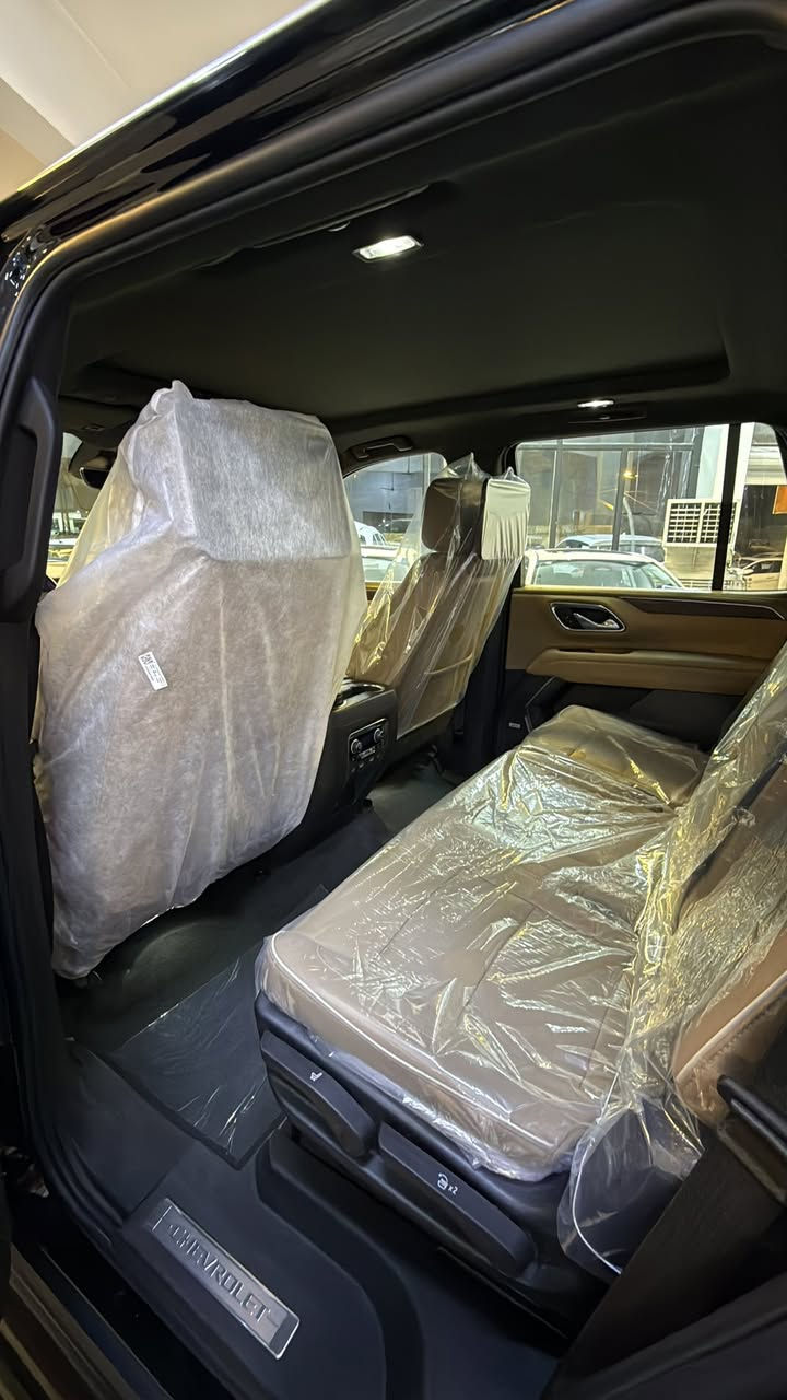 تاهو بريمير 2023 خليجي رقم بغداد
للبيع #تاهو خليجي بريمير فول 1/1 وكالة المنصور
ام الجگات والداتا شو والثلاجة والدوسات كهرباء كامرات 360
رقم بغداد بأسمي شخصياً
السيارة جديدة جداً على وضع الشركة ونايلون الشركة 
ماشية 70 

معروفة مواصفات ال #بريمير مايحتاج اذكرهن
يوجد pdr بسيط اسفل الباب 
مكاني بالنجف والسيارة بأسمي تحويل بنفس اليوم بأسمك
للأتصال :  ***********
