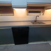 مطبخ كامل • كاونتر مرمر • بسماية