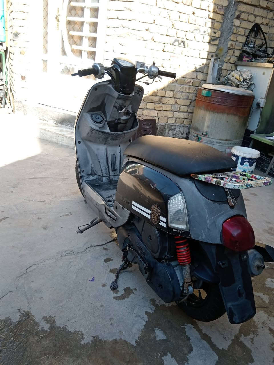 بوليس للبيع مكفوله كلها شغاله وبلادي مابيه اي نقص ممفتوحه ناعمه وحلوه السعر ب475 وبيها مجال المكان حله قرب جسر الثوره ***********
